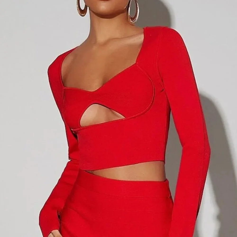 red cutout front crop sweater trending fall winter - Picture 3 of 5